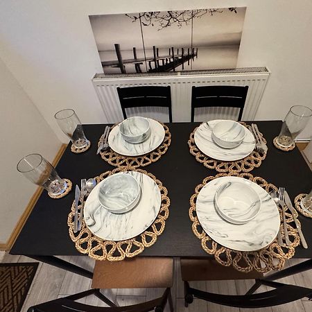 Contractor Haven- 3Bdr Crew House, Free Parking, Fast Wifi & Private Garden Apartment Nottingham Luaran gambar
